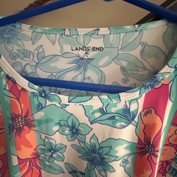 New Lands End Long Sleeve Swim Tee Orchid Flower Pattern  SZ XL Ex Large - Picture 5 of 7